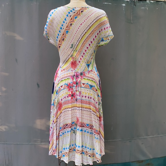 Boho-chic abstract print dress - Picture 3 of 4